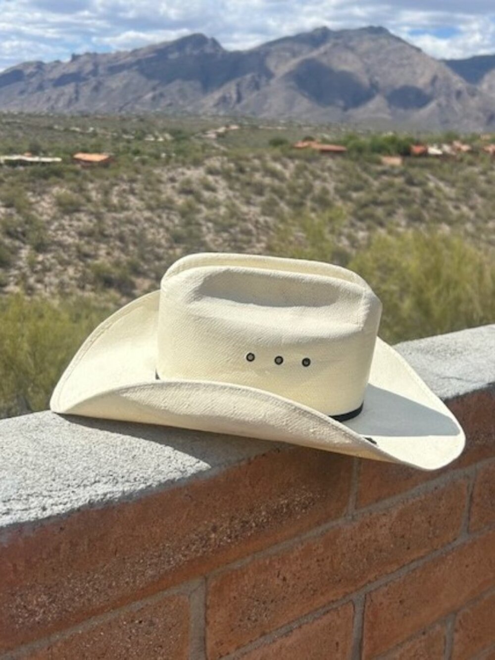 MASTER HATTERS OF TEXAS “MHT” 10x Straw Cowboy Hat -Size 7 3/8”